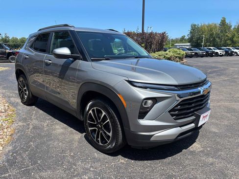 Used 2025 Chevrolet TrailBlazer LT AWD/4WD image 10