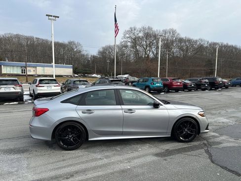Used 2022 Honda Civic Sport image 4
