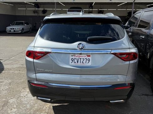 Used 2023 Buick Enclave Essence FWD image 7