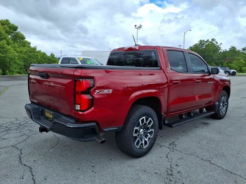 Used 2026 Chevrolet Colorado Z71 w/ Technology Package AWD/4WD image 16