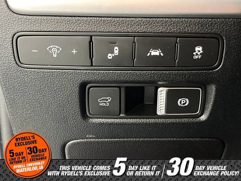 Used 2022 Hyundai Palisade SEL w/ 8P Bench Seat Package AWD/4WD image 28