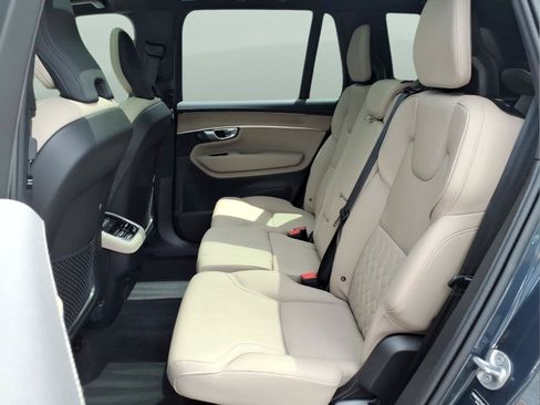 Certified 2026 Volvo XC90 B6 Plus AWD/4WD image 16