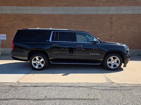 Used 2015 Chevrolet Suburban LTZ AWD/4WD image 10