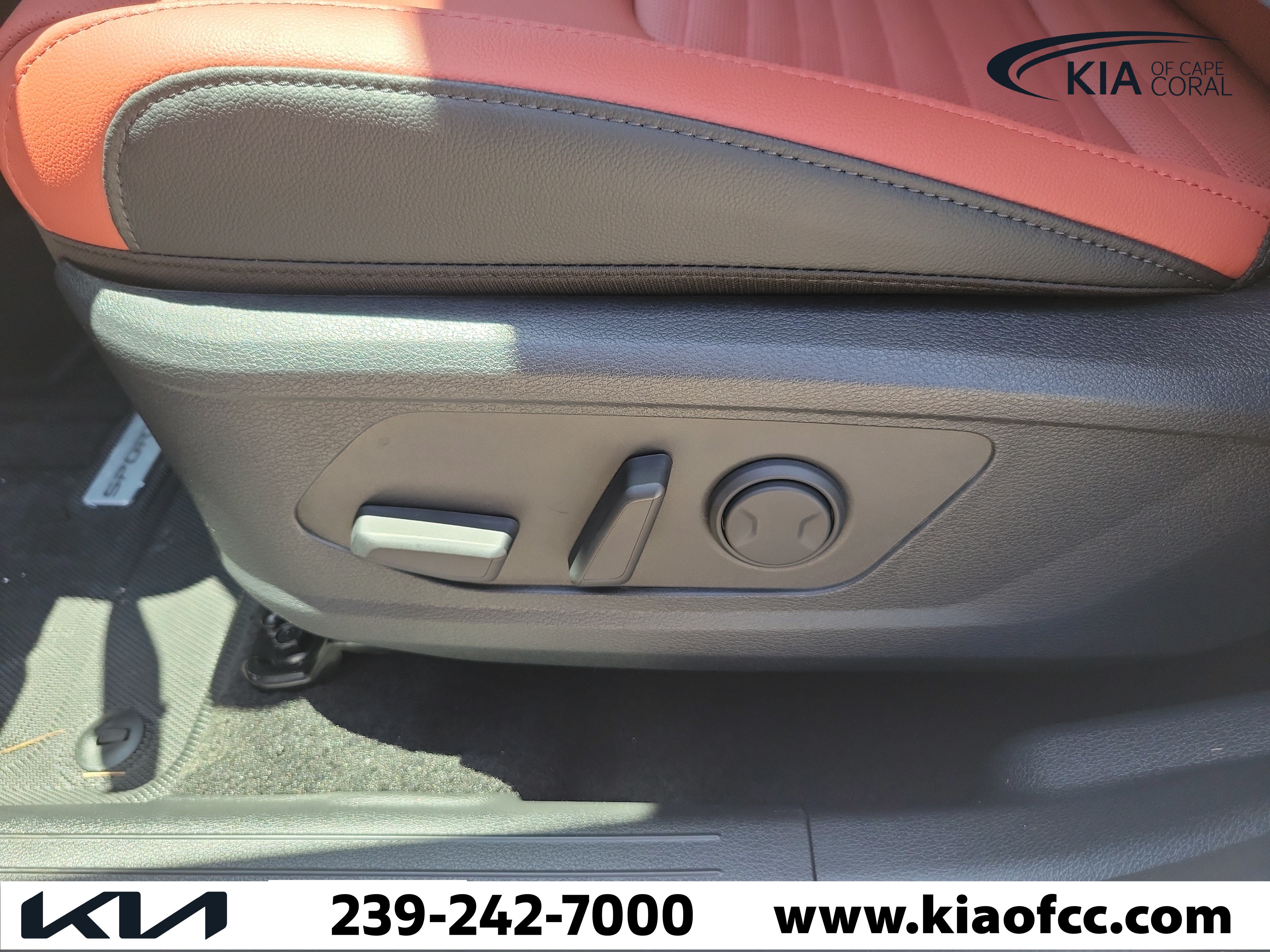 New 2026 Kia Sportage SX FWD image 21