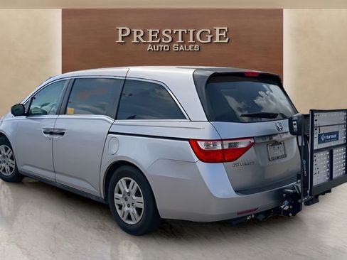 Used 2013 Honda Odyssey LX image 6