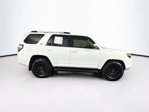 Used 2021 Toyota 4Runner SR5 Premium w/ Moonroof Package RWD image 11
