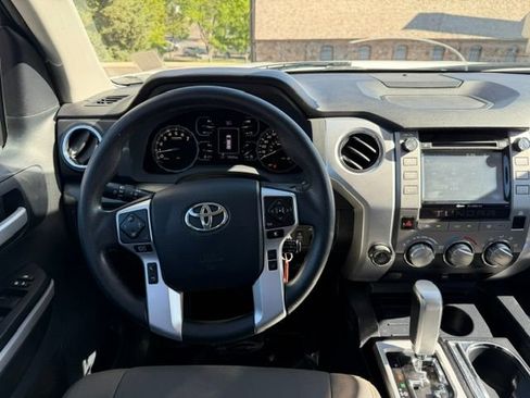 Used 2019 Toyota Tundra SR5 w/ Convenience Package AWD/4WD image 13
