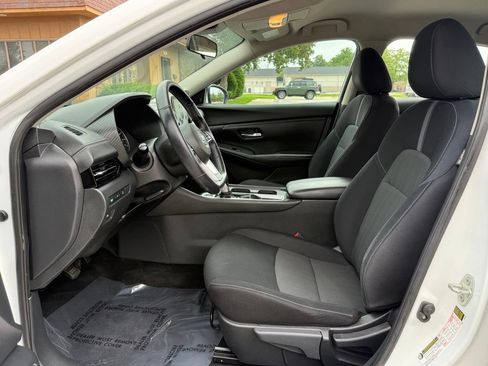 Used 2020 Nissan Sentra SV FWD image 10
