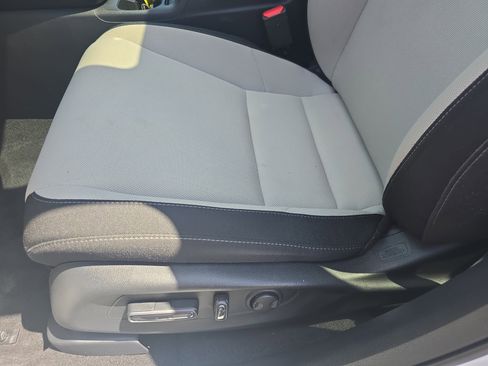 Used 2024 Honda CR-V EX image 27