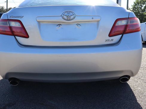 Used 2009 Toyota Camry XLE FWD image 5