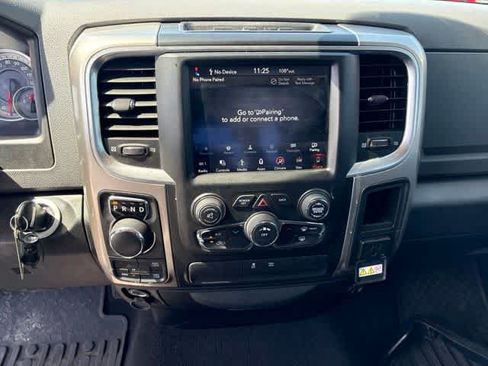 Used 2018 RAM 1500 SLT AWD/4WD image 17