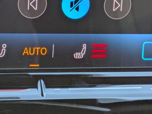 New 2026 Volkswagen Tiguan SE R-Line FWD image 25