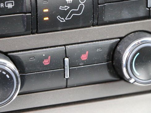 Used 2011 Ford Mustang Premium w/ 202A Rapid Spec Order Code RWD image 19
