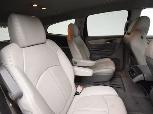 Used 2016 Chevrolet Traverse LT AWD/4WD image 18