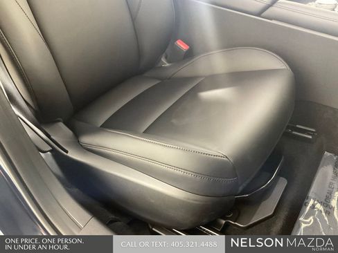 Used 2025 MAZDA MAZDA3 s FWD image 28