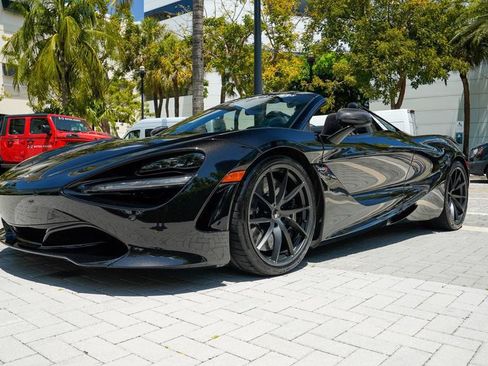 Used 2021 McLaren 720S Spider RWD image 7