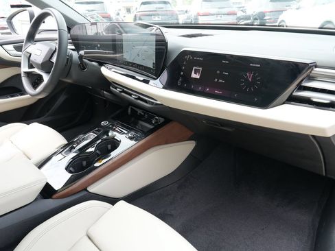 Used 2025 Audi A5 2.0T Premium w/ 19" Wheel Package AWD/4WD image 18