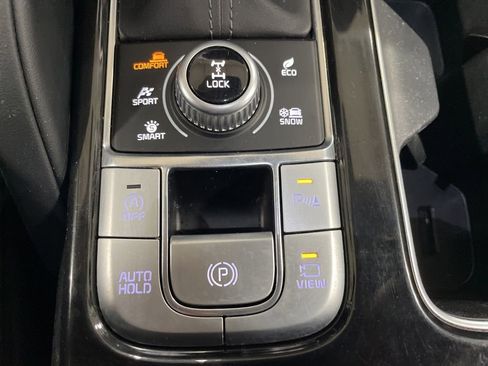 Used 2020 Kia Telluride SX w/ SX Prestige Package image 36