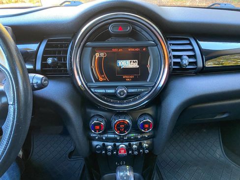 Used 2015 MINI Cooper S image 25