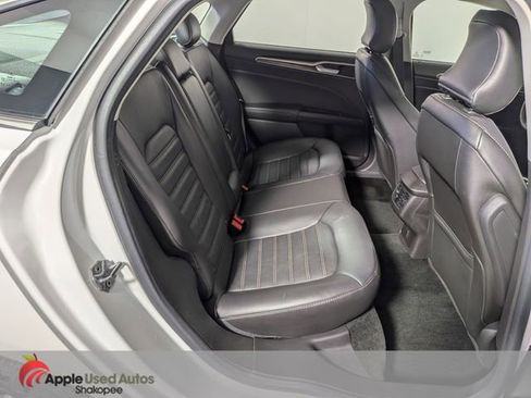 Used 2016 Ford Fusion SE w/ Equipment Group 202A AWD/4WD image 35