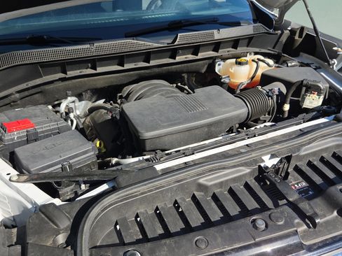 Used 2023 Chevrolet Silverado 1500 High Country w/ High Country Premium Package AWD/4WD image 17