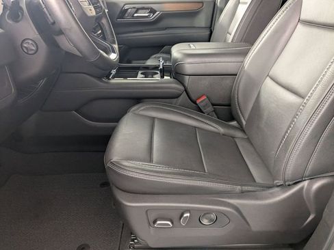 Certified 2025 GMC Yukon Denali image 13