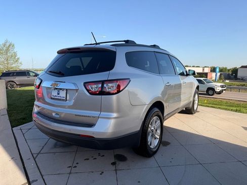 Used 2013 Chevrolet Traverse LT FWD image 5