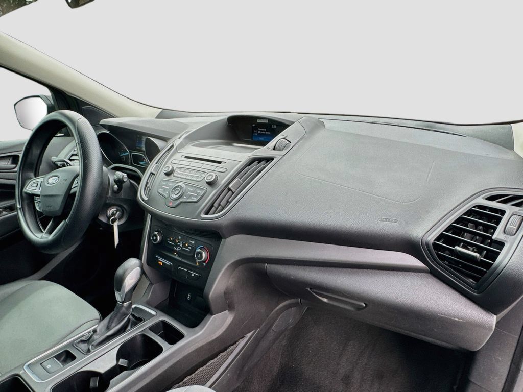 Used 2017 Ford Escape S FWD image 33