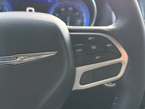 Used 2023 Chrysler 300 Touring w/ Sport Appearance Package RWD image 21