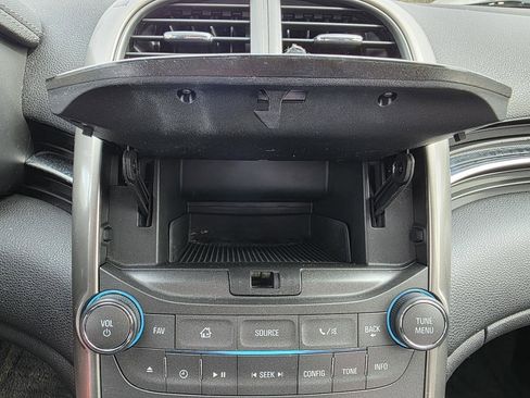 Used 2013 Chevrolet Malibu LT image 17