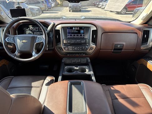 Used 2015 Chevrolet Silverado 2500 High Country w/ Duramax Plus Package AWD/4WD image 10