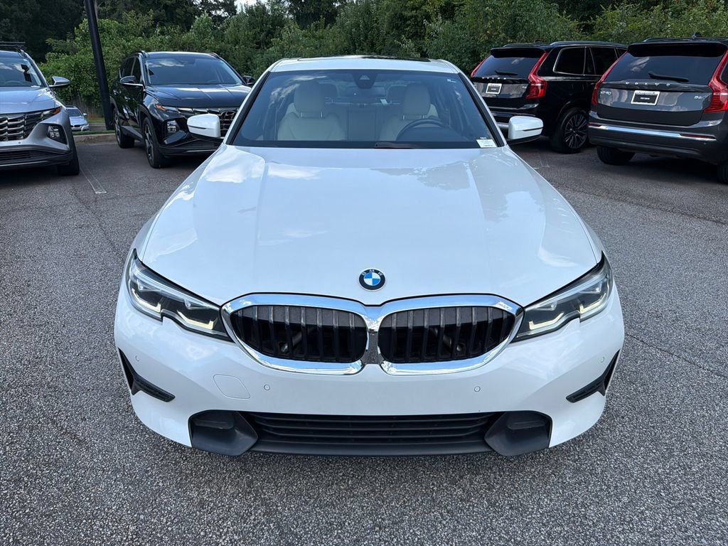 Used 2021 BMW 330i Sedan w/ Convenience Package RWD image 2