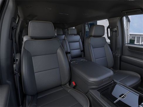 New 2025 GMC Yukon Elevation image 16