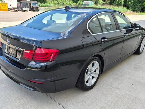 Used 2012 BMW 528i xDrive Sedan AWD/4WD image 7