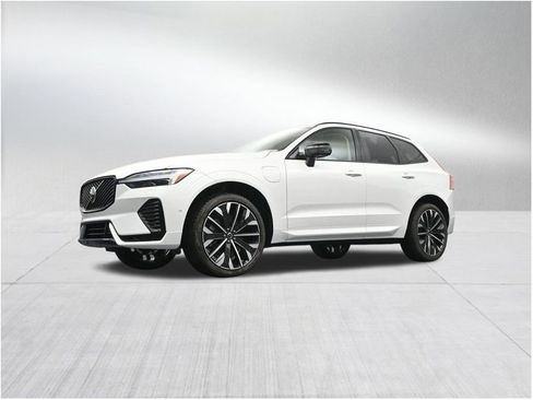 New 2026 Volvo XC60 T8 Ultra w/ Protection Package Premier AWD/4WD image 21