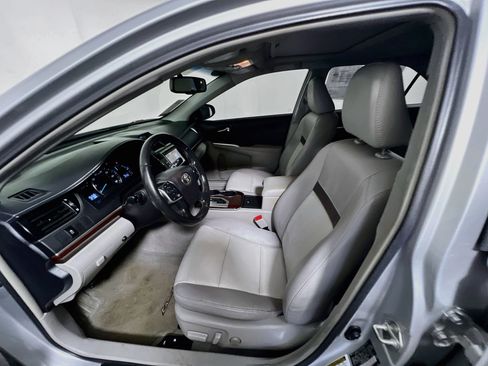 Used 2014 Toyota Camry XLE FWD image 14