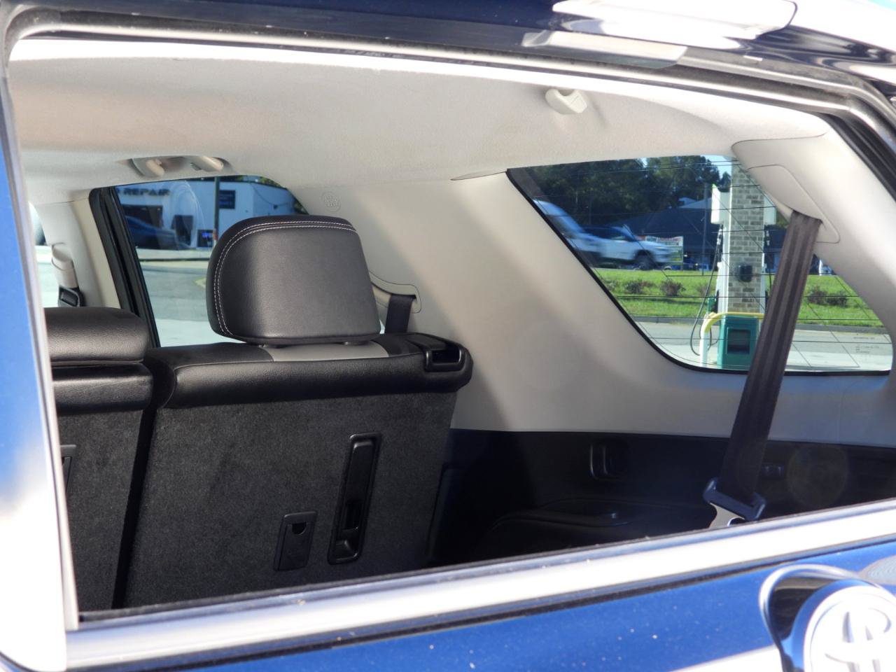 Used 2017 Toyota 4Runner SR5 Premium RWD image 49