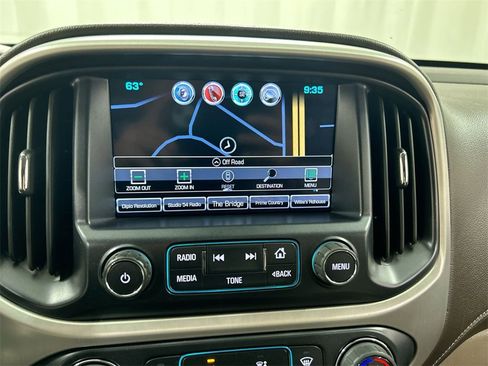 Used 2017 GMC Canyon SLT w/ Driver Alert Package image 16