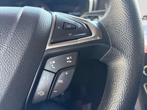 Used 2017 Ford Fusion SE w/ Fusion SE Technology Package FWD image 29