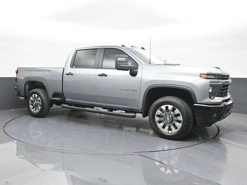 New 2026 Chevrolet Silverado 2500 Custom w/ Custom Value Package AWD/4WD image 14