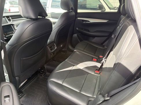 Used 2019 INFINITI QX50 Essential w/ Proassist Package FWD image 5