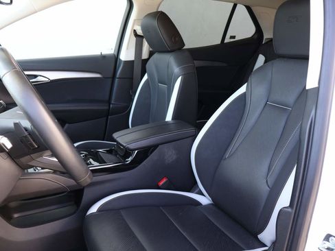 Used 2025 Buick Envision Sport Touring image 9