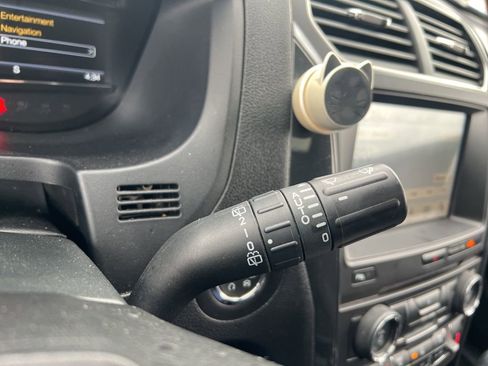 Used 2018 Ford Explorer XLT w/ Equipment Group 202A image 15