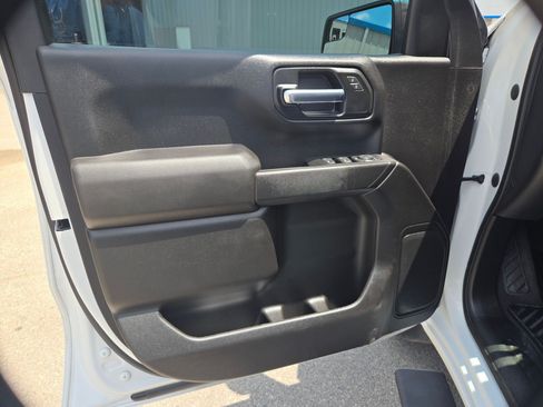 Used 2023 Chevrolet Silverado 1500 Custom RWD image 12