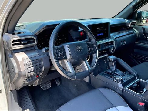 Used 2024 Toyota Tacoma TRD Off-Road AWD/4WD image 15