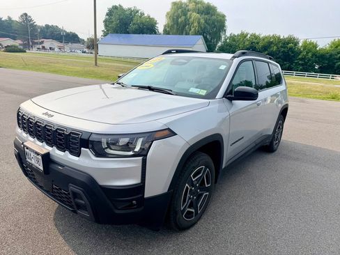 Used 2026 Jeep Cherokee Limited AWD/4WD image 7