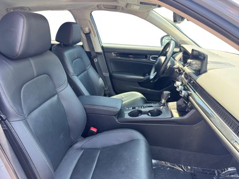 Used 2024 Honda Civic Touring image 15