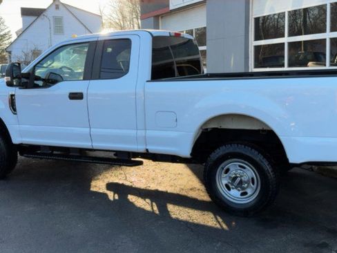 Used 2017 Ford F250 XL w/ Power Equipment Group image 7