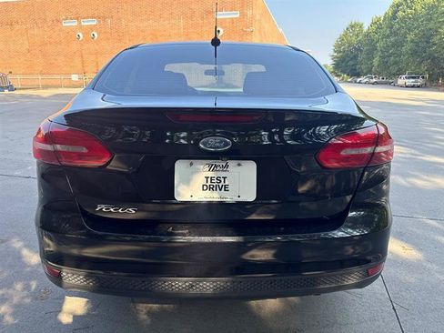 Used 2017 Ford Focus S FWD image 3