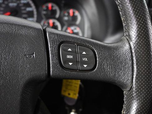 Used 2007 Chevrolet TrailBlazer SS image 31